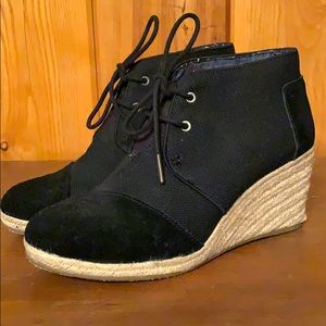 Toms wedge booties. Canvas and suede
